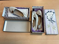 Dameskleding, schoenen en accessoires (60x) - afbeelding 4 van  7