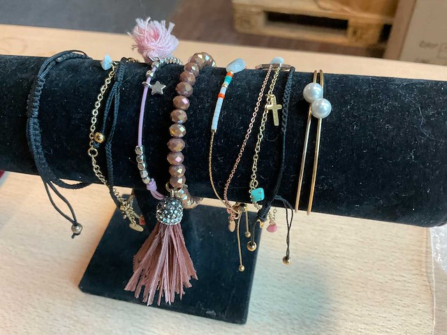 Dameskleding, schoenen en accessoires (60x) - afbeelding 7 van  7