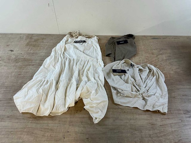 Damesmerkkleding (100x) - afbeelding 1 van  9