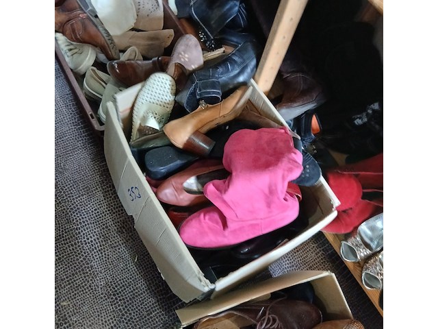Damesschoenen allerlei soorten/kleuren - afbeelding 2 van  18