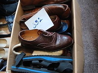 Damesschoenen en nette herenschoenen - afbeelding 4 van  12