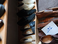 Damesschoenen en nette herenschoenen - afbeelding 7 van  12