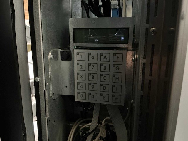 Damian / rheavendors vendingmachine - afbeelding 7 van  9