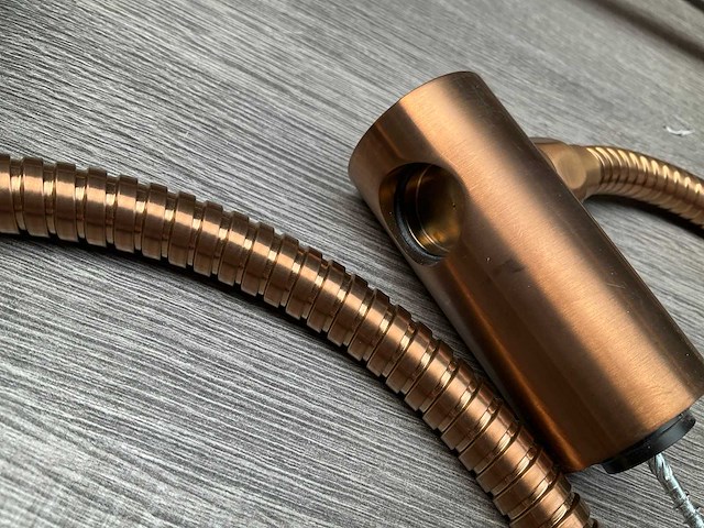 Damixa iris hoofddouche met wandarm glijstang en staaf handdouche brushed copper - afbeelding 5 van  10