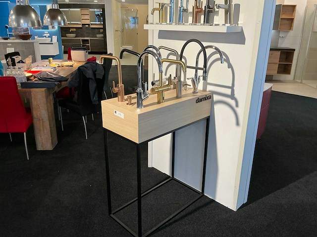 Damixa sanitairaccessoire opstelling - afbeelding 2 van  3