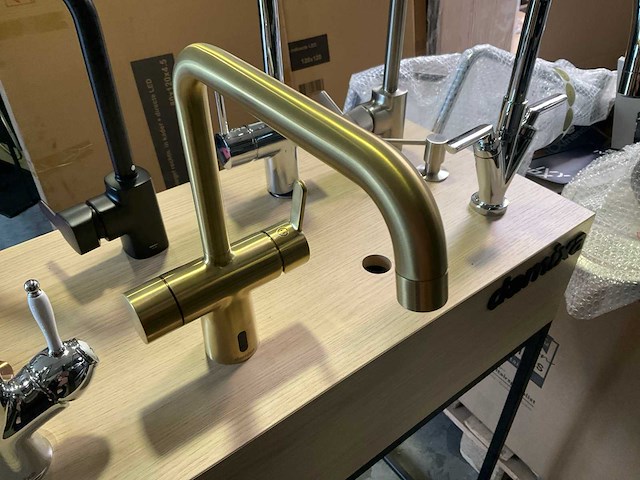 Damixa silhouet touchless sensor keukenmengkraan met sensor messing pvd - afbeelding 2 van  8