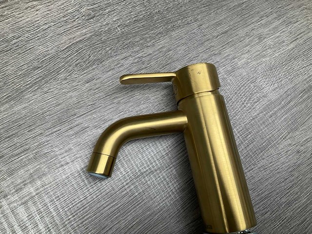 Damixa silhouet wastafelkraan mat messing pvd 16cm - afbeelding 7 van  7