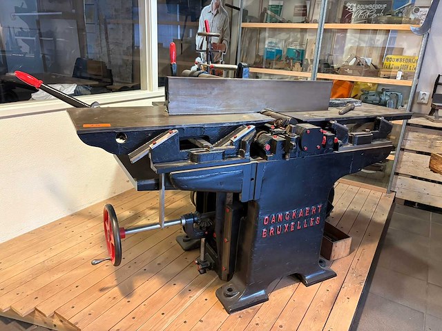 Danckaert - 1932 - vlakvandiktebank/langgat boorcombinatie - afbeelding 1 van  11