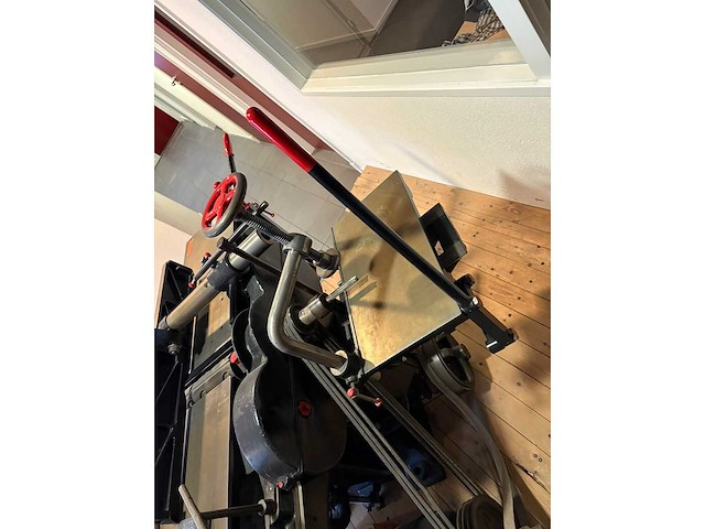 Danckaert - 1932 - vlakvandiktebank/langgat boorcombinatie - afbeelding 10 van  11