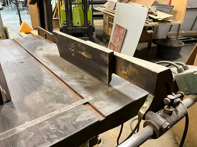 Danckaert tafelcirkelzaagmachine - afbeelding 5 van  8