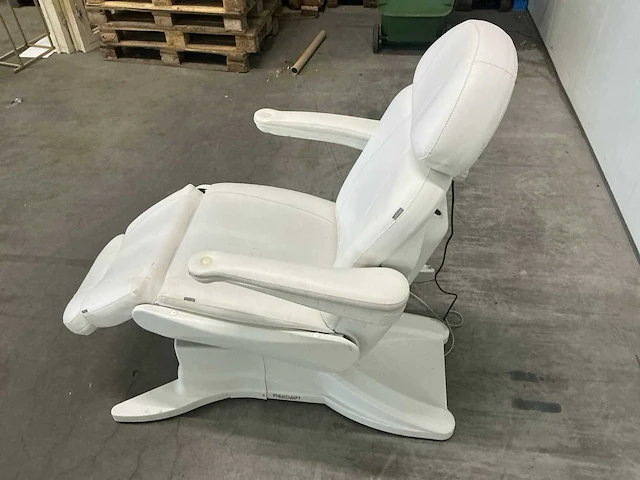 Danconr benton platinum elektrische behandelstoel - afbeelding 6 van  10