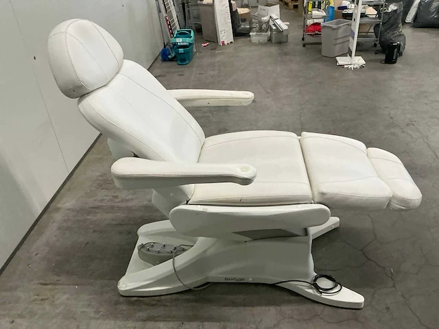 Danconr benton platinum elektrische behandelstoel - afbeelding 4 van  8