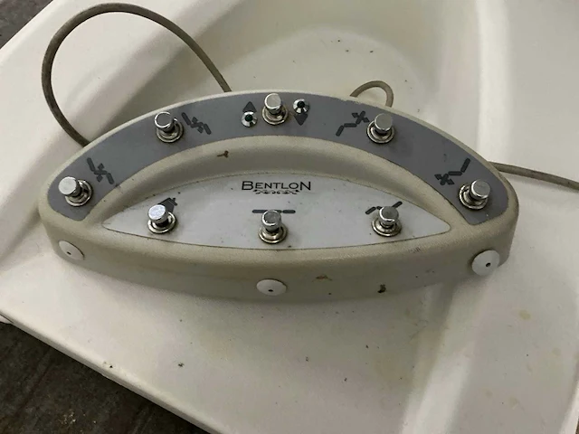 Danconr benton platinum elektrische behandelstoel - afbeelding 8 van  8