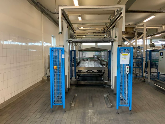 Danconveyor de-palletiseer installatie - afbeelding 10 van  17