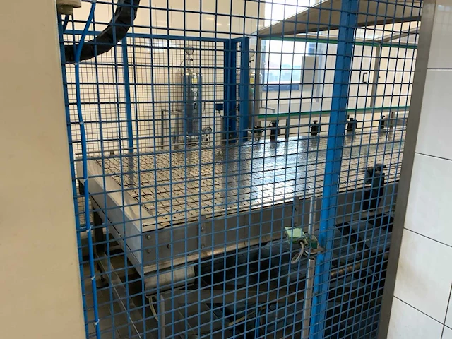 Danconveyor de-palletiseer installatie - afbeelding 4 van  17