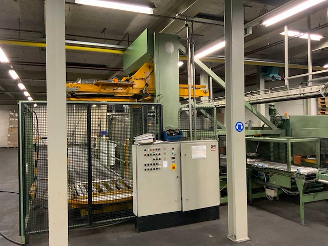 Danconveyor matco palletiseerinstallatie - afbeelding 25 van  28