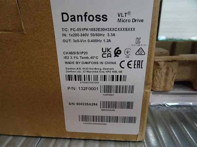 Danfoss - fc-051pk18s2e20h3xxcxxxsxxx - 132f0001 - frequentieomvormer - afbeelding 2 van  2