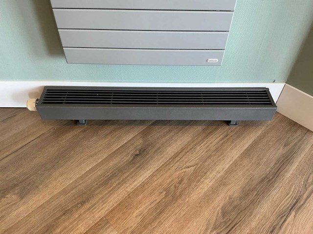Danfoss - radiator 100 cm - afbeelding 1 van  4