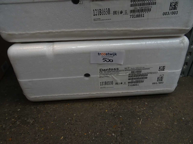 Danfoss - vlt automationdrive - fc-302p1k5t5e20h1xgxxxxsxxxxa0bxcxxxxd0 - frequentieregelaar - afbeelding 2 van  3