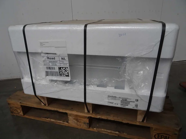 Danfoss - vlt automationdrive - fc-302p45kt5e20h1xxxxxxsxxxxa0bxcxxxxdx - frequentieregelaar - afbeelding 2 van  3
