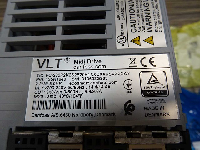 Danfoss - vlt midi drive - fc-280p2k2s2e20h1xxcxxsxxxxay - frequentieregelaar - afbeelding 2 van  2