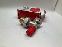 Danfoss 013g0037 thermostatische radiatorafsluiter haaks verkort - afbeelding 2 van  3