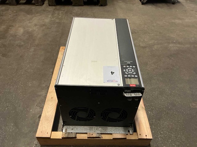 Danfoss 55kw fc-302 131h1594 frequentieregelaar - afbeelding 5 van  7