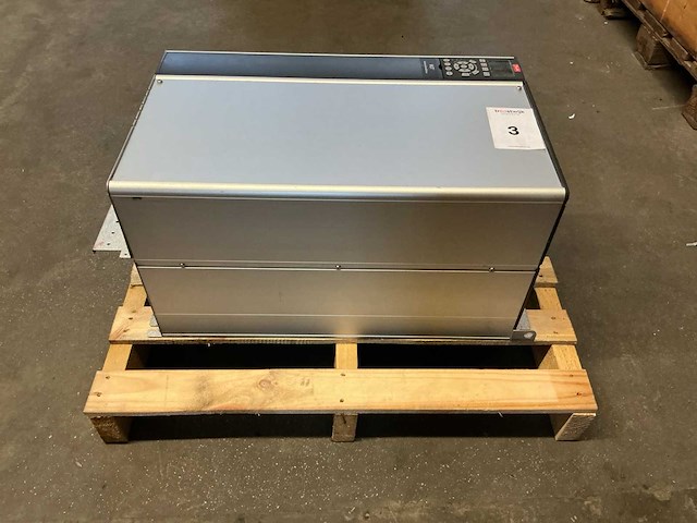 Danfoss 75kw fc-302 131f0445 frequentieregelaar - afbeelding 5 van  7