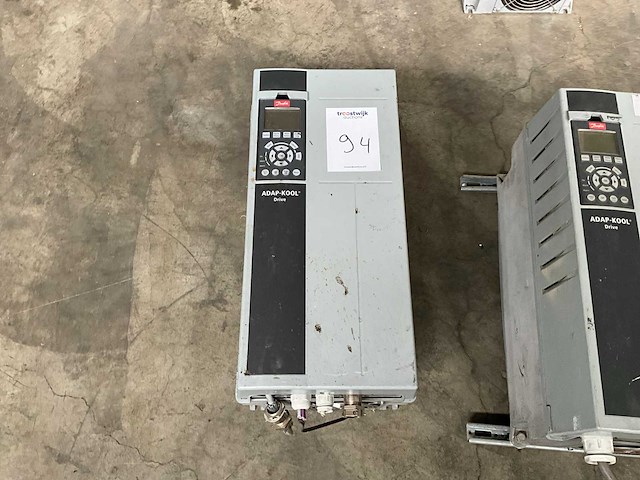 Danfoss adap-kool akd102p11 frequentieregelaar - afbeelding 1 van  5