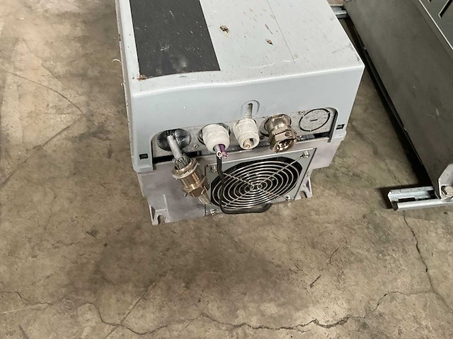 Danfoss adap-kool akd102p11 frequentieregelaar - afbeelding 3 van  5