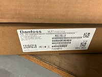 Danfoss fc-102p2k2t4e20h1xg 2,2 kw frequentieregelaar - afbeelding 5 van  5