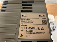 Danfoss fc-102p5k5t4e20h1xg 5,5 kw frequentieregelaar - afbeelding 3 van  5