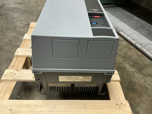 Danfoss fc302 30kw 131b4574 frequentieregelaar - afbeelding 5 van  7
