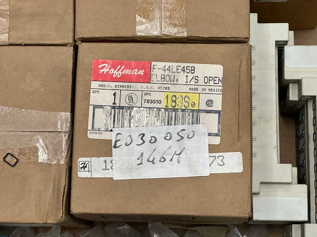 Danfoss, festo - partij pneumatische cilinders, ventielen en schakelmateriaal - afbeelding 3 van  12