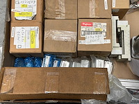 Danfoss, festo - partij pneumatische cilinders, ventielen en schakelmateriaal - afbeelding 8 van  12