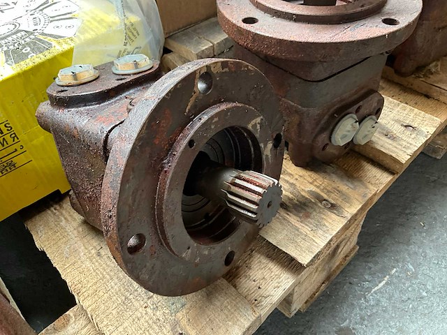 Danfoss hydraulic motor (4x) - afbeelding 3 van  4