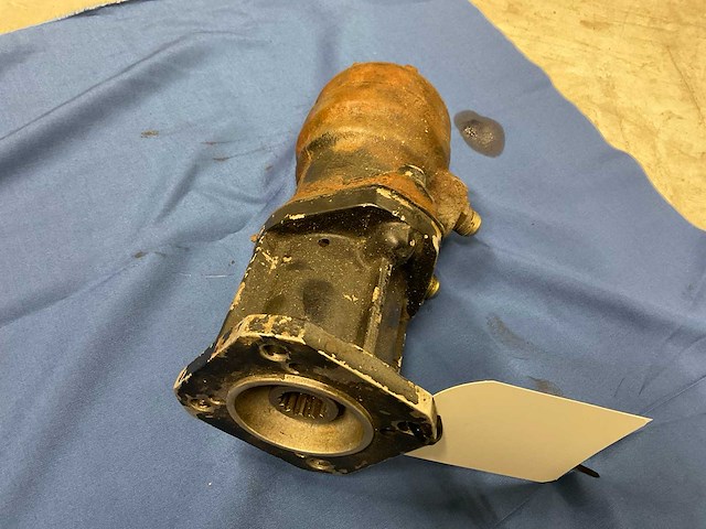 Danfoss hydrauliek motor (2x) - afbeelding 2 van  3