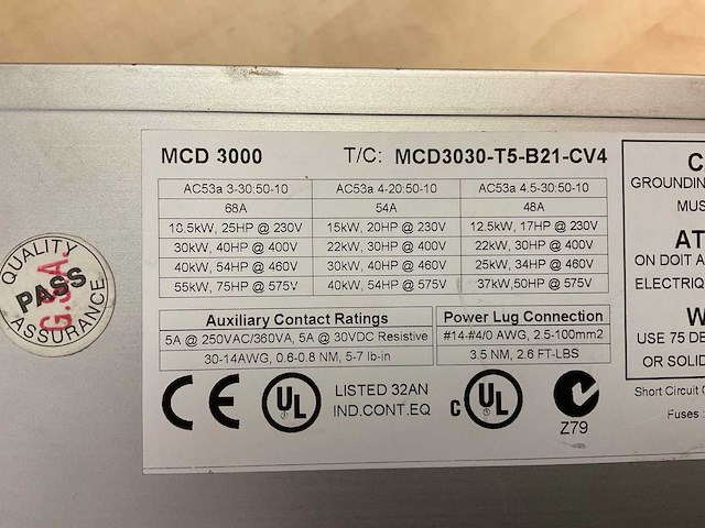 Danfoss mcd 3030-t5-b21-cv4 frequentieregelaar - afbeelding 2 van  4