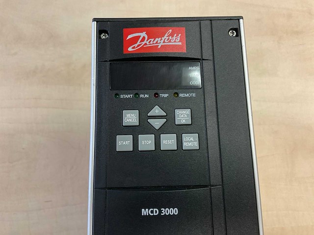 Danfoss mcd3055 frequentieregelaar - afbeelding 2 van  3