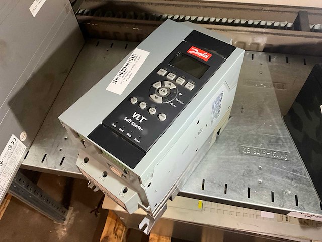 Danfoss mcd5-0068 37 kw 400 v 68 a softstarter - afbeelding 1 van  5