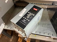 Danfoss mcd5-0068 37 kw 400 v 68 a softstarter - afbeelding 1 van  5