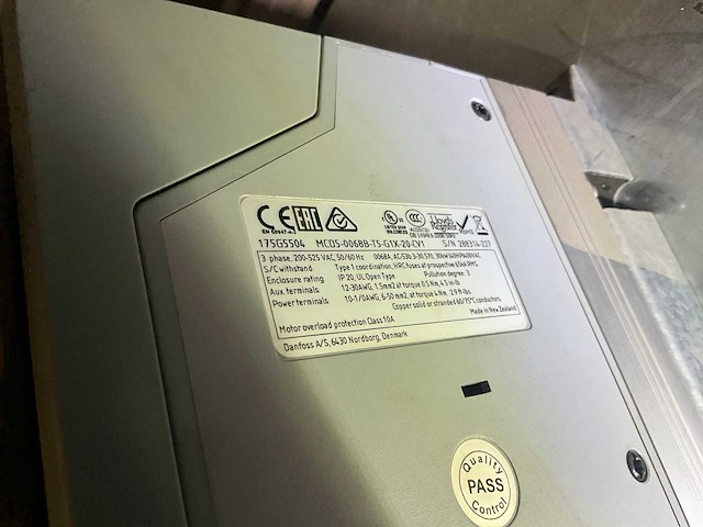 Danfoss mcd5-0068 37 kw 400 v 68 a softstarter - afbeelding 5 van  5