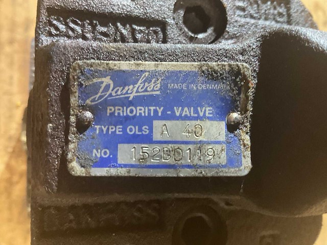 Danfoss osp c 50 ls steering unit - afbeelding 4 van  5