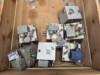 Danfoss / vickers - partij hydraulische ventielblokken & regelventielen - afbeelding 2 van  7