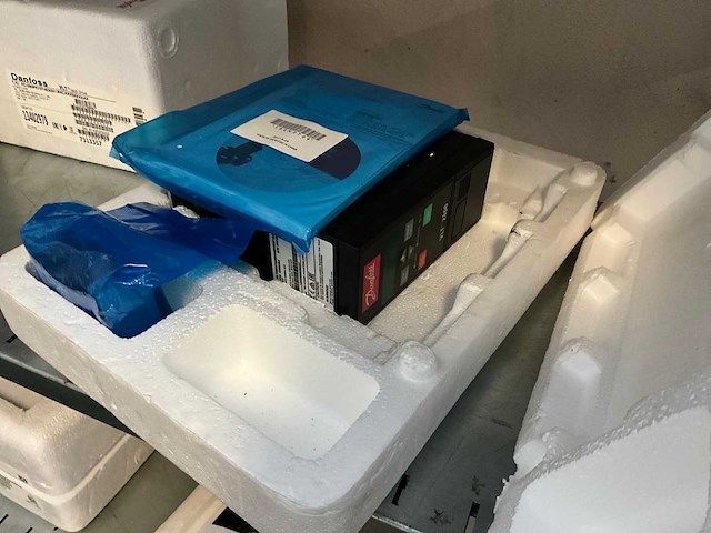 Danfoss vlt 2800 0,37 kw frequentieregelaar - afbeelding 5 van  5