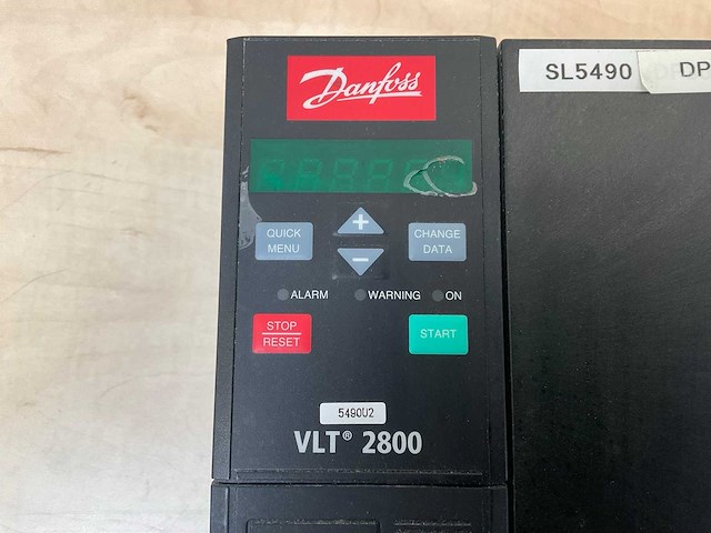 Danfoss vlt 2800 frequentieregelaar - afbeelding 2 van  3