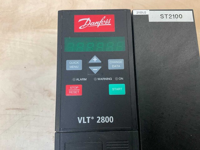 Danfoss vlt 2800 frequentieregelaar - afbeelding 2 van  3