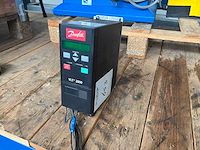 Danfoss vlt 2800 frequentieregelaar - afbeelding 1 van  2
