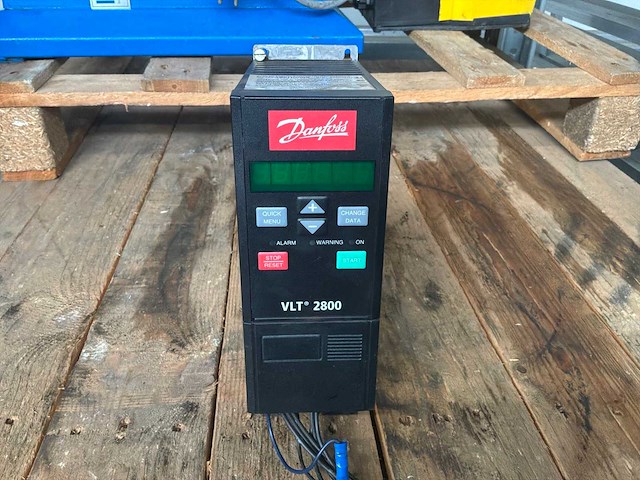 Danfoss vlt 2800 frequentieregelaar - afbeelding 2 van  2