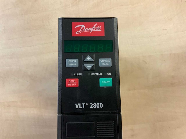 Danfoss vlt 2800 frequentieregelaar - afbeelding 2 van  3